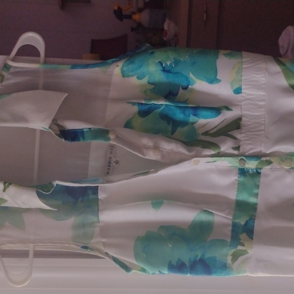 Beautiful green and white dress - Picture 6 of 6